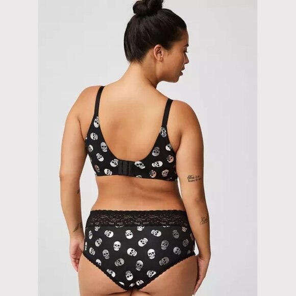 Torrid - Second Skin Mid-Rise Cheeky Lace Trim Panty in Polka Dot Silver Skulls - Picture 12 of 13